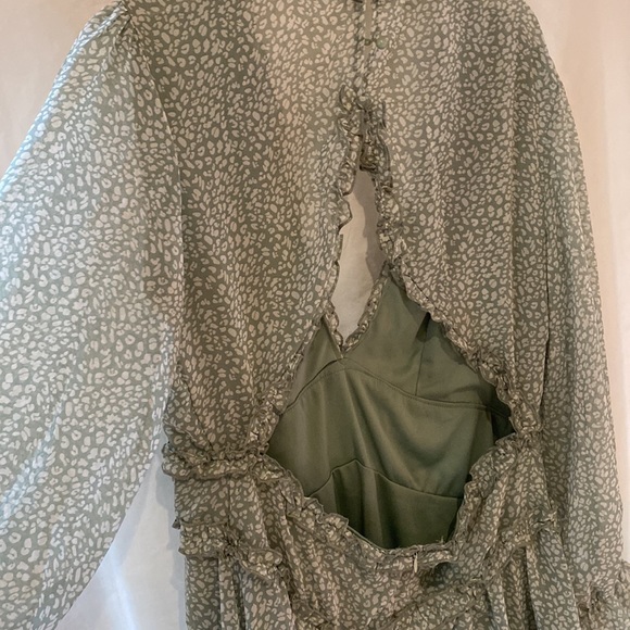 Pretty lil thing - Picture 3 of 6